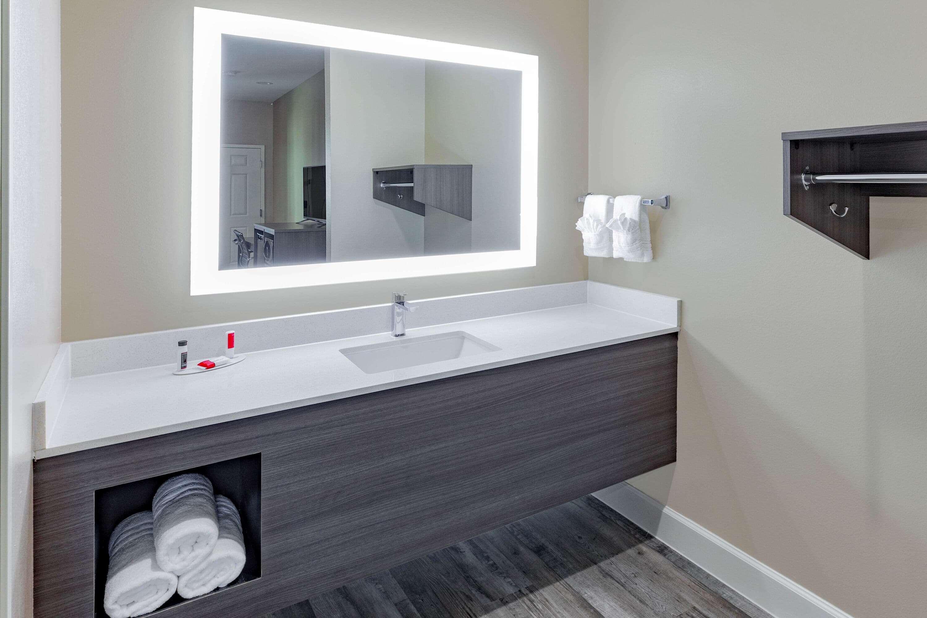 Super 8 By Wyndham Houston Nw Beltway 8-West Rd Hotell Eksteriør bilde