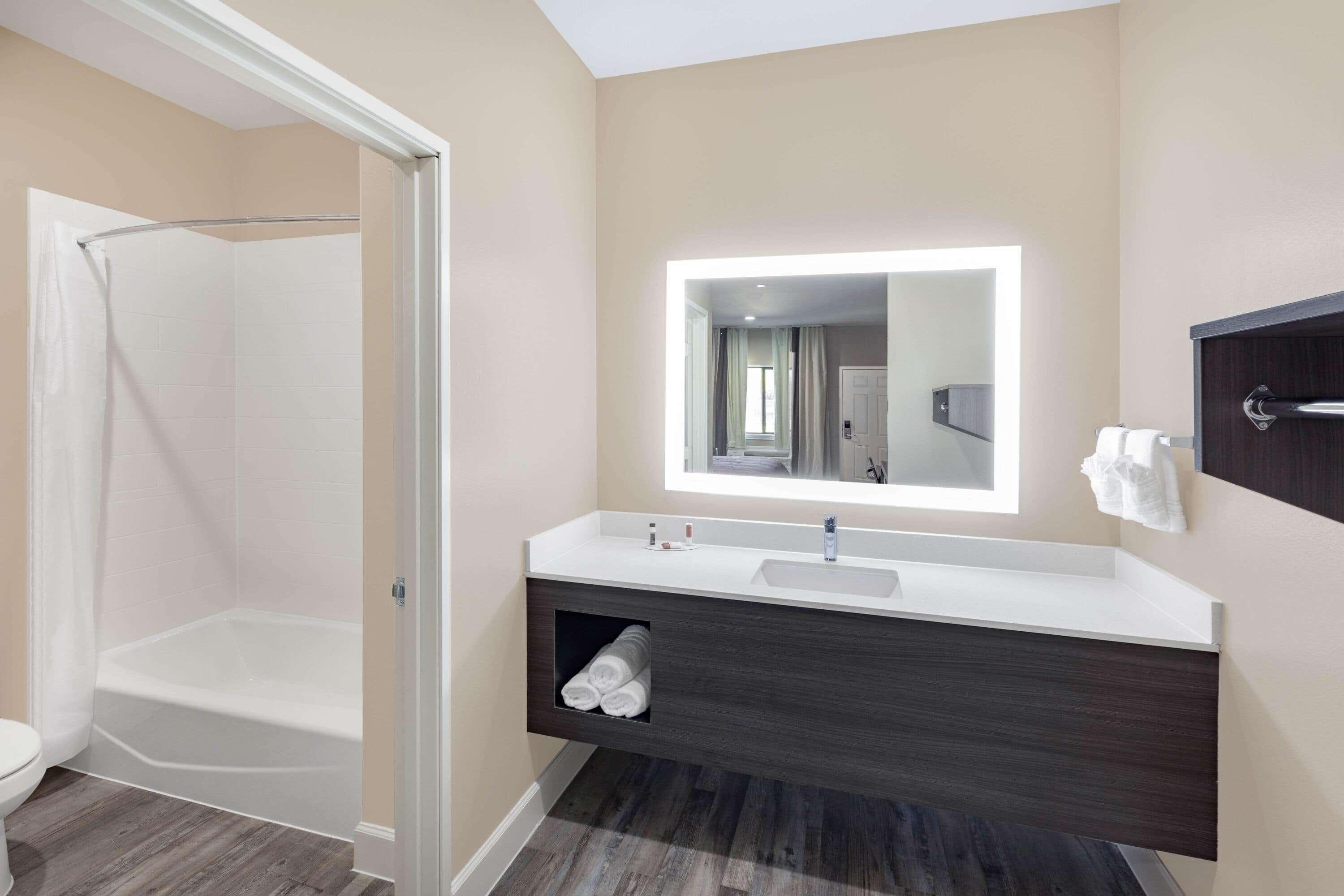 Super 8 By Wyndham Houston Nw Beltway 8-West Rd Hotell Eksteriør bilde